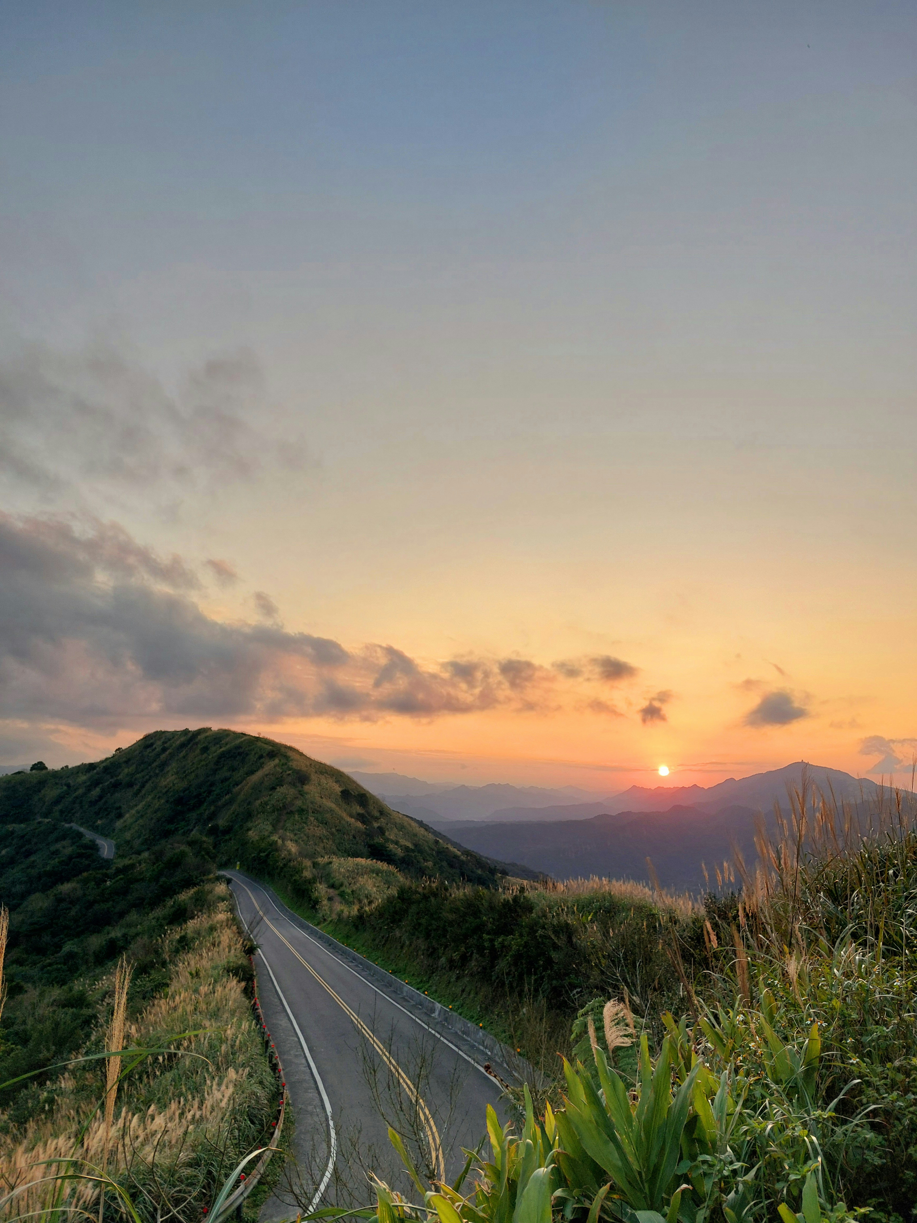 Taipei Car Rental Self-Drive Tours: 5 Curated Routes to Explore Northern Taiwan