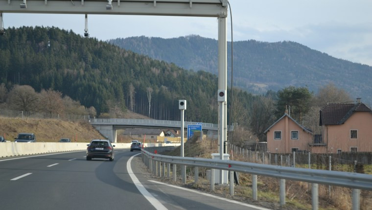 日本高速公路與 ETC 卡攻略｜不租卡多付多少、四種周遊券划不划算