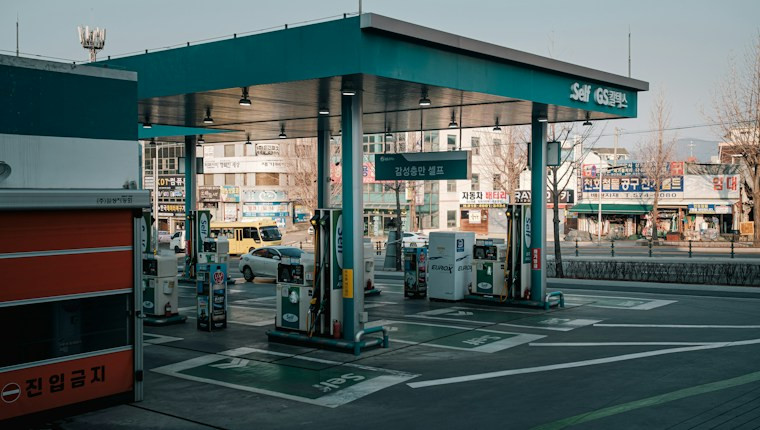 日本加油站教學｜自助加油、油種顏色與滿油還車的實際做法
